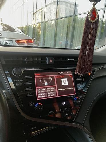 канадец: Toyota Camry: 2019 г., 2.5 л, Автомат, Гибрид, Седан — 10