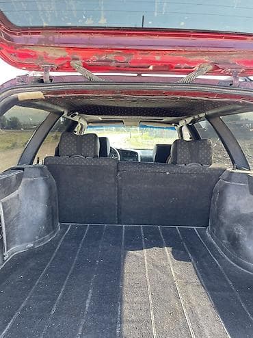 Volkswagen Passat: 1994 г., 1.8 л, Кол менен иштөөчү, Бензин, Универсал — 5