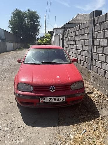 Volkswagen Golf: 2003 г., 1.6 л, Механика, Бензин, Хэтчбэк