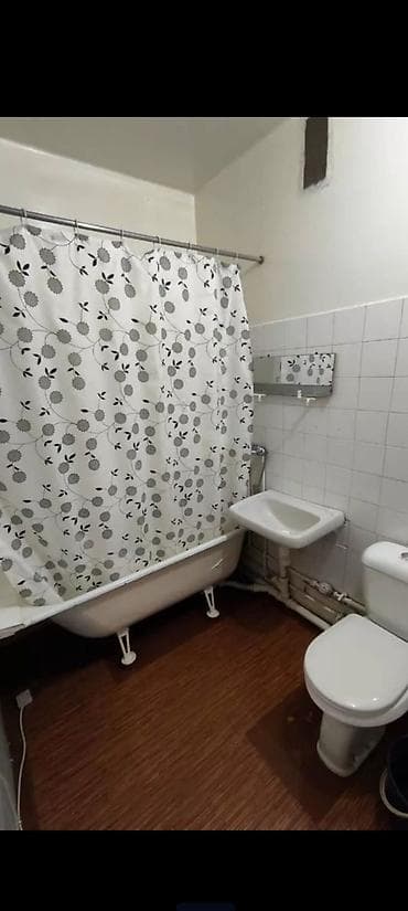 58 м², 3 комнаты, Парковка, Забор, огорожен