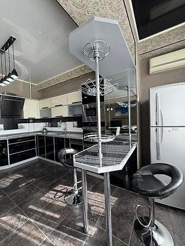 2 комнаты, 82 м², Элитка, 8 этаж