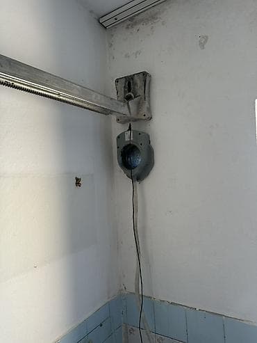 Профессиональный демонтаж и черновые строительные работы - Демонтаж