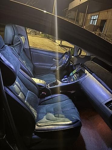 mini jack: Toyota Prius: 2011 г., 1.8 л, Автомат, Гибрид, Хэтчбэк — 7