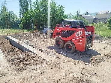 мини екскватор: Услуги мини-погрузчика TCM (skid steer) - Маневренный мини-погрузчик — 3