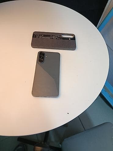 fold 1: Смартфон Samsung Galaxy A56 5G (модель SM-A566E/DS) - Экран — 3