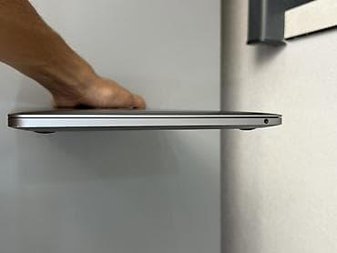 true: Apple MacBook Pro 13" с Touch Bar Характеристики: - Экран Retina — 7