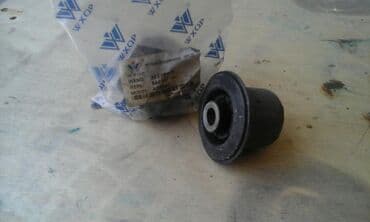 система форсунок: Комплект тормозных колодок Audi 2021 г., Б/у, Оригинал — 11