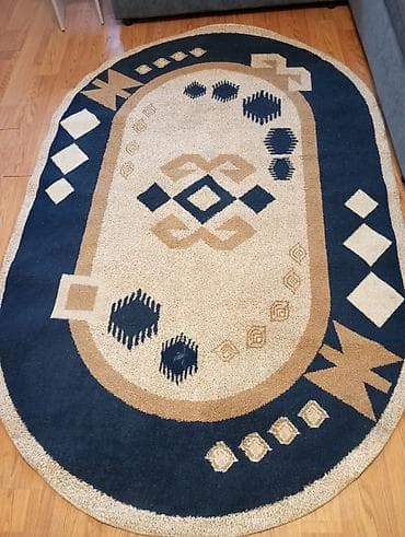 Продаю листайте фото- палас Турция размер 250/133 с красивым рисунком