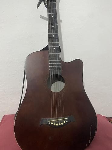 сумка токмок: Цена договорная. Акустическая гитара шестиструнная. Есть доставка В — 2