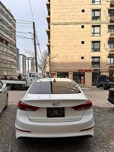 bmw i4: Hyundai Elantra: 2017 г., 2 л, Автомат, Бензин, Седан — 2