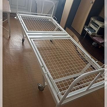 коленный ортез: Функциональная медицинская кровать на колесах. Характеристики: - — 1