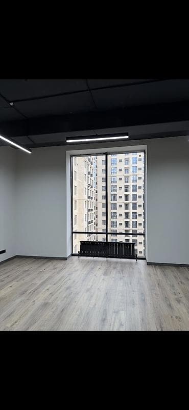 57 1: Аренда офисов, 57 м², В бизнес центре, С видом на горы, 1 линия, С системой безопасности — 4