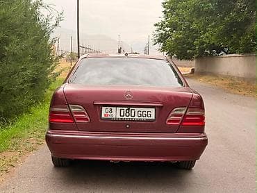 зад: Mercedes-Benz E-Class: 2001 г., 4.3 л, Автомат, Бензин, Седан — 6