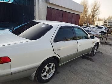 2 jz: Седан бизнес-класса, правый руль. Кузов белый с серо-серебристым — 3