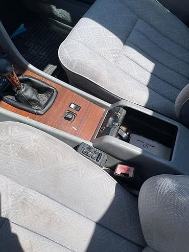 Продажа авто: Mercedes-Benz E-Class: 1994 г., 2 л, Бензин, Седан — 8