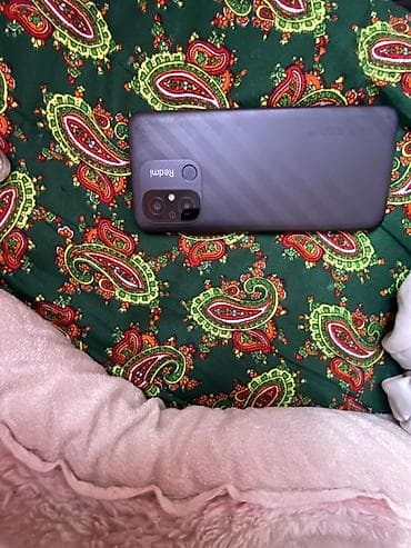 cdma 450: Xiaomi, 12, Б/у, 128 ГБ, цвет - Серый, 2 SIM — 3