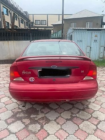 Ford Focus: 2003 г., 2 л, Автомат, Бензин, Седан — 3