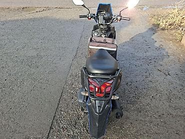 скутеры дети: Скутер 50–150 см³ (карбюраторный), городской/утилитарный, черный — 2