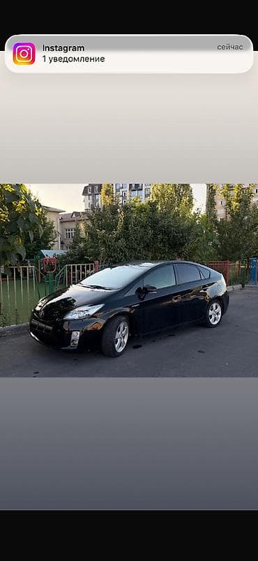 mini coper: Toyota Prius: 2013 г., Гибрид, Хэтчбэк — 3