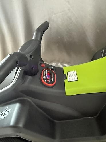 детский веломобиль: Детский электрокар, Б/у — 3