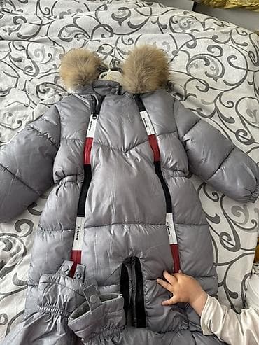 Детский мир: Детский зимний комбинезон-конверт Moncler, серый. - Формат 2-в-1: низ — 3