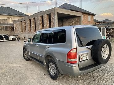 range rove: Mitsubishi Pajero: 2003 г., 3 л, Автомат, Газ, Внедорожник — 4