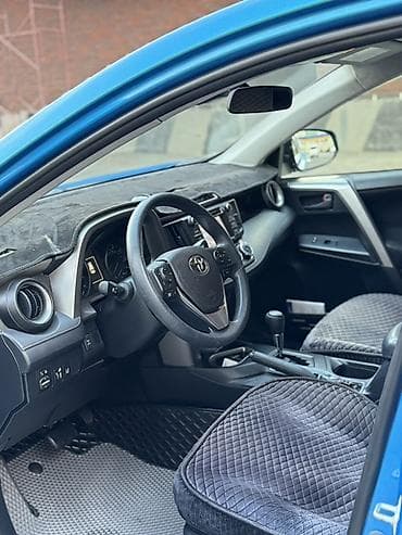 subaru 2000: Toyota RAV4: 2017 г., 2.5 л, Автомат, Бензин, Кроссовер — 5