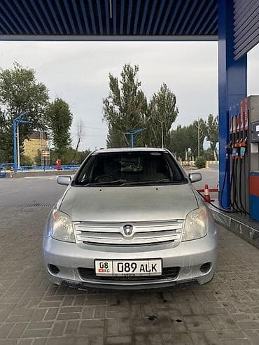 kamri 30: Toyota Ist: 2002 г., 1.3 л, Автомат, Бензин, Хэтчбэк — 1