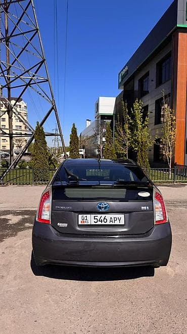 kenbo 600: Toyota Prius: 2013 г., Гибрид, Хэтчбэк — 4
