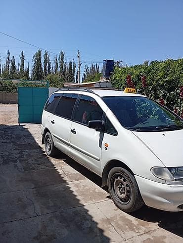 лобовое g05: Volkswagen Sharan: 1996 г., Механика, Бензин, Минивэн — 1