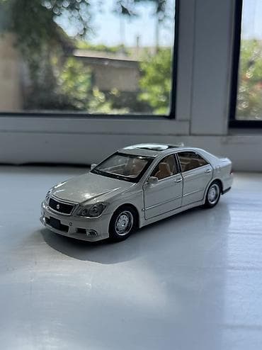 Балдар дүйнөсү: Машинка Toyota Crown Игрушечная машина тойота краун Открываются все — 7