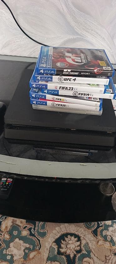fmcb ps2: PlayStation 4 (Slim) + 2 геймпада + набор игр Комплектация: - Консоль — 5