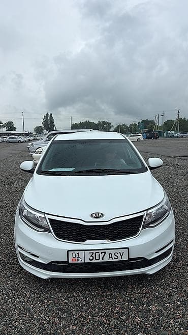 Продажа авто: Kia Rio: 2017 г., 1.6 л, Автомат, Газ, Хэтчбэк — 3