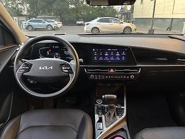Kia Niro: 2022 г., 1.6 л, Гибрид, Кроссовер — 10