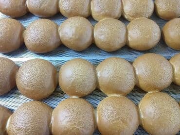 продаю пекарния: Продаю лаваш + доставка. Лаваш : обычный- 10 сом сырный -11 — 2