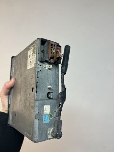 a 8: Б/у, 1-DIN, Без системы, Без оперативной памяти ГБ ОЗУ, Без встроенной памяти Гб ПЗУ — 3