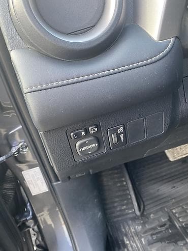 Toyota: Toyota RAV4: 2018 г., 2.5 л, Автомат, Бензин, Кроссовер — 5