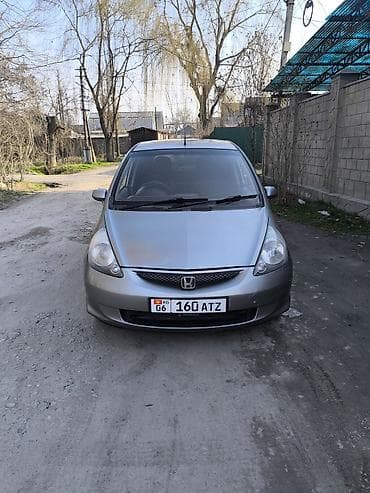 Honda Fit: 2003 г., 1.3 л, Автомат, Бензин, Хэтчбэк