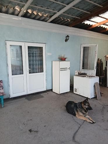 ош област: Продаются 2 совмещённых участка: 2 дома, 2 красные книги, хоз — 9