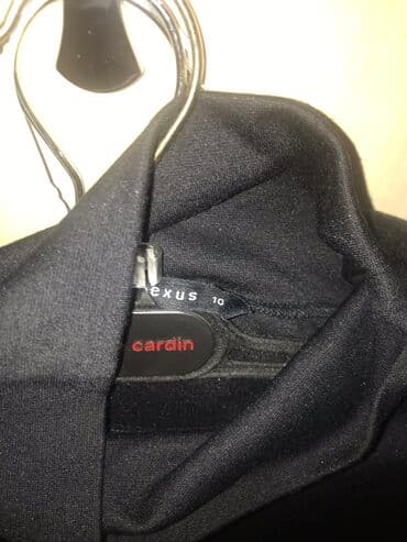 louis: Пуховик оригинал в отличном состоянии800сом, размер42-44,Плащик на — 5