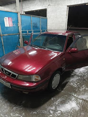 Daewoo Nexia: 2008 г., 1.5 л, Механика, Бензин, Седан