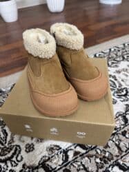 электро машинка для детей: Зимние сапоги, классного качества. Материал замш, внутри овечья — 4