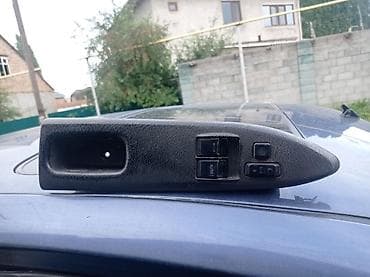 step rf3: Тойота авенсис 1е поколение, блок управления стеклоподъёмниками — 1