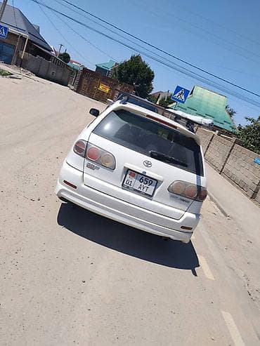 bud машина: Toyota Caldina: 2002 г., Бензин, Универсал — 3