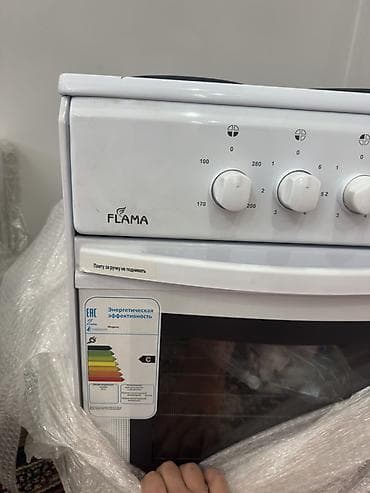 печке: Продаю новый Электрическая плита Flama, белая - Тип: напольная — 2