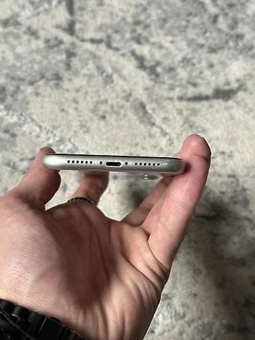 аифон 5: IPhone 11, Б/у, 128 ГБ, Белый, Зарядное устройство, 71 % — 5