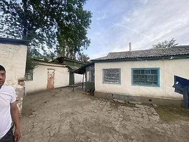 дом рухий: Продаётся жилой дом с приусадебным участком. - Одноэтажные строения — 5