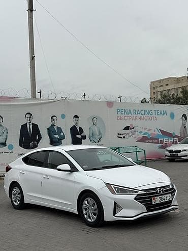 4: Hyundai Elantra: 2019 г., 2 л, Автомат, Бензин, Седан — 4