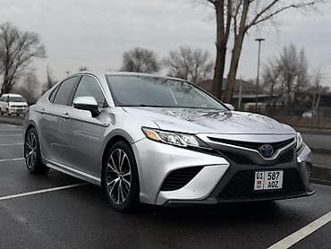 corolla s: Toyota Camry: 2019 г., 2.5 л, Автомат, Гибрид, Седан — 7