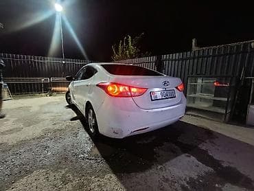Hyundai Elantra: 2012 г., Автомат, Седан — 6
